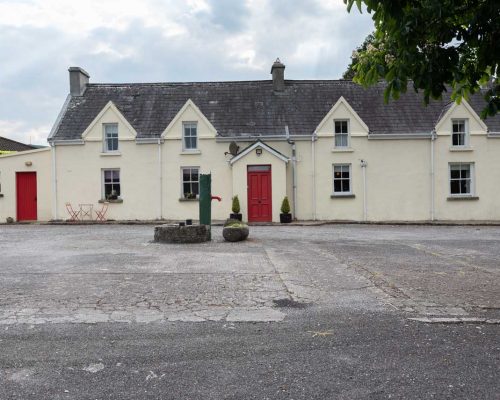 Earlson-Farmhouse-Image